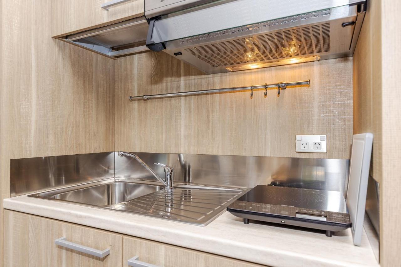 Sweet Magnolia 1 Or 2 Bedroom Suite St Kilda Cambridge With Complimentary Continental Breakfast Exterior foto