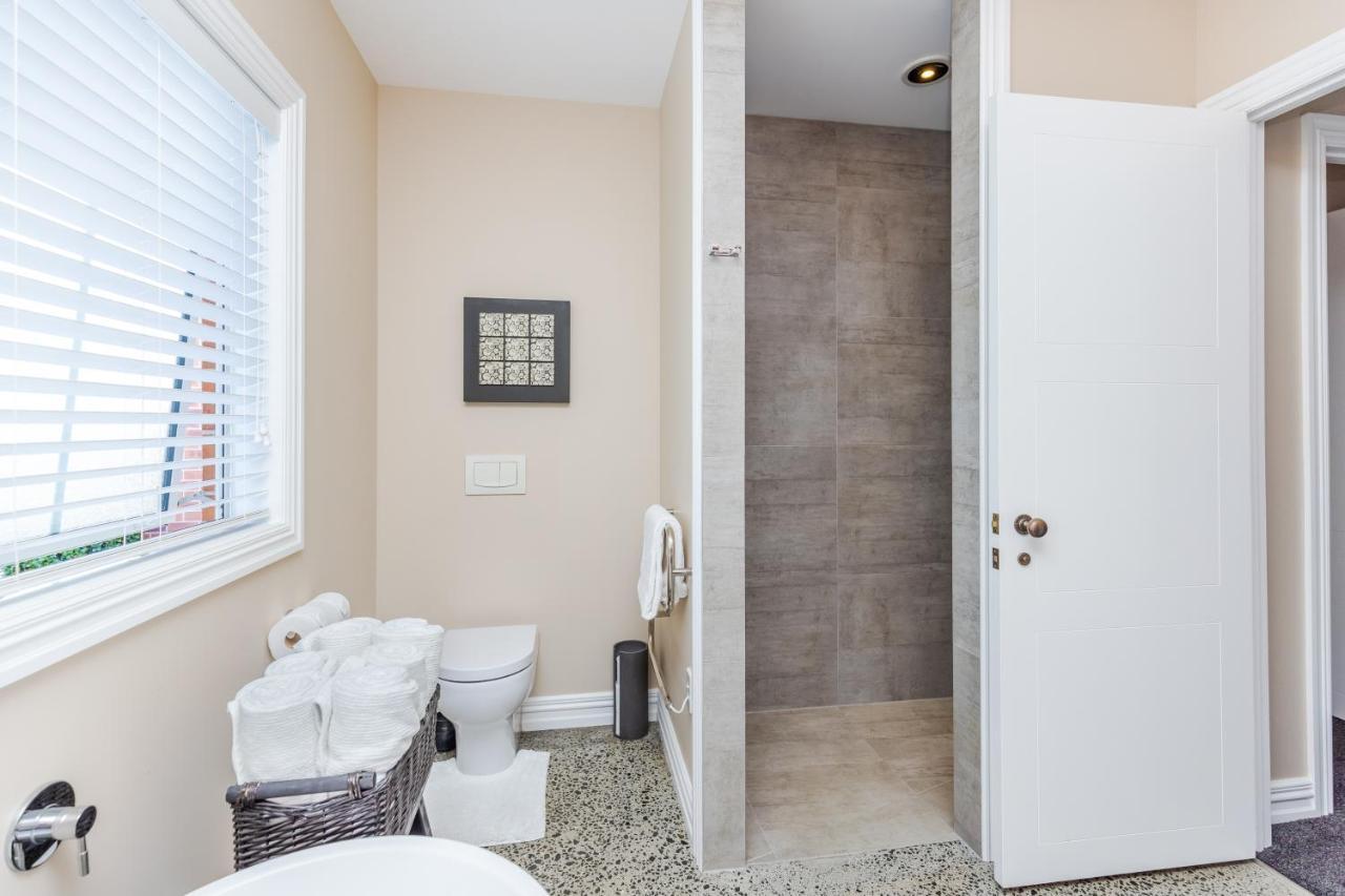 Sweet Magnolia 1 Or 2 Bedroom Suite St Kilda Cambridge With Complimentary Continental Breakfast Exterior foto