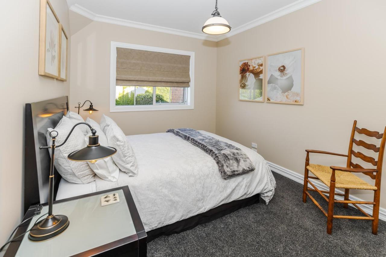 Sweet Magnolia 1 Or 2 Bedroom Suite St Kilda Cambridge With Complimentary Continental Breakfast Exterior foto